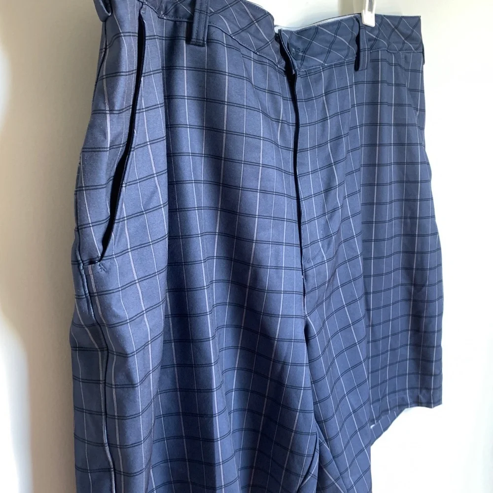 Reebok Golf Men's Blue Plaid‎ Shorts